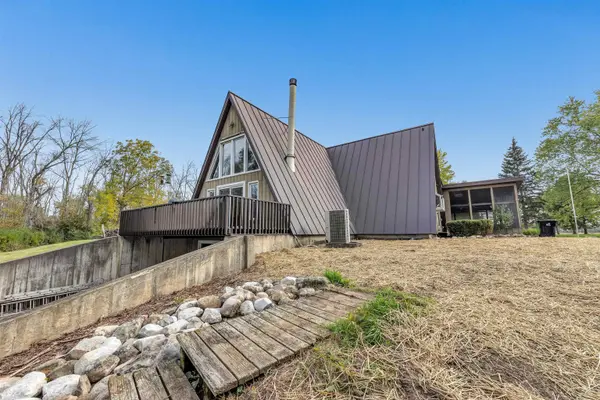 E6562 COUNTY ROAD F, Weyauwega, WI 54983