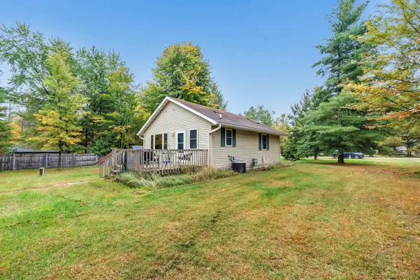 W5112 PIONEER CT, Shawano, WI 54166-4800