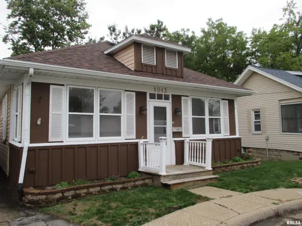 1013 S 8TH ST, Pekin, IL 61554