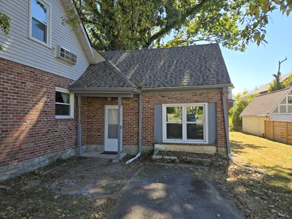 1010 Burchwood Ave #B, Nashville, TN 37216