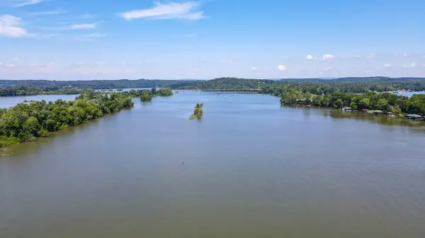 1051 Hiwassee Cir, Decatur, TN 37322