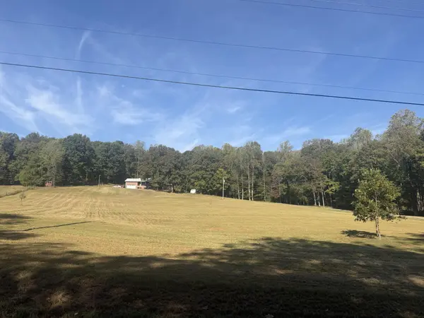 1291 Little Bartons Creek Rd, Cumberland Furnace, TN 37051