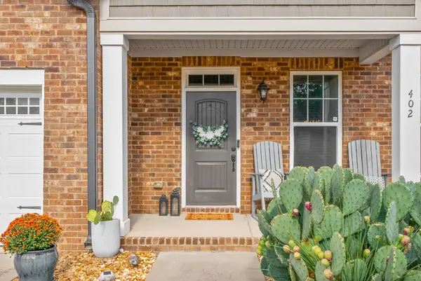 402 Barbaro Ct, Burns, TN 37029
