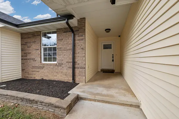 319 W Cherokee, Clever, MO 65631