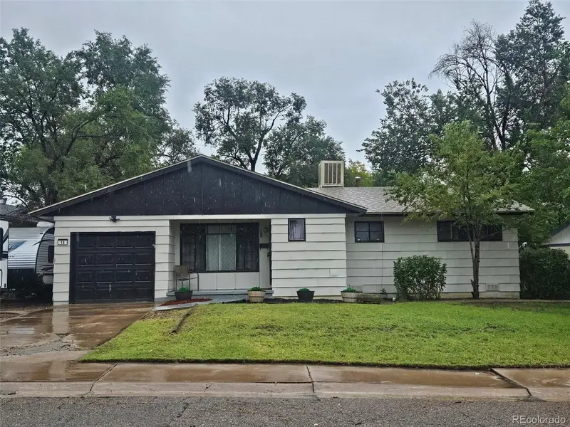18 Dundee Lane, Pueblo, CO 81001