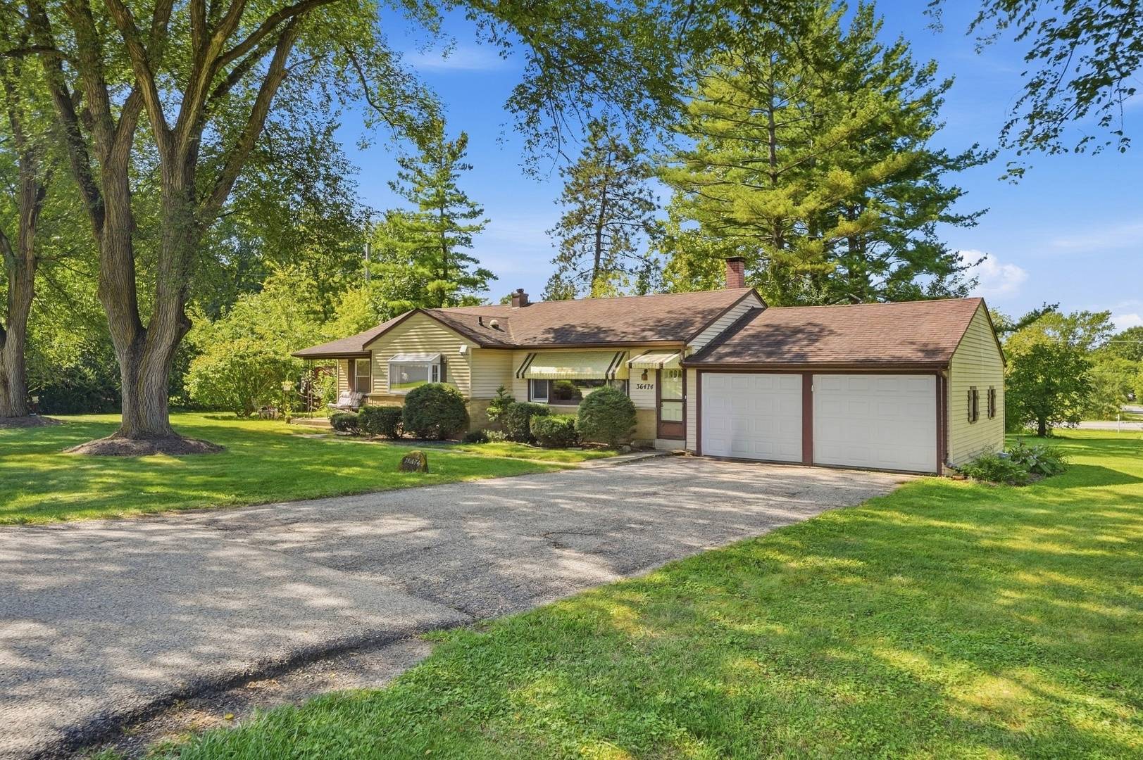 36474 N James CT, Lake Villa, IL 60046
