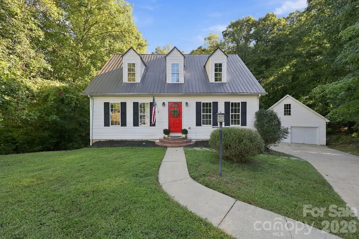 205 Colonial AVE, Concord, NC 28025