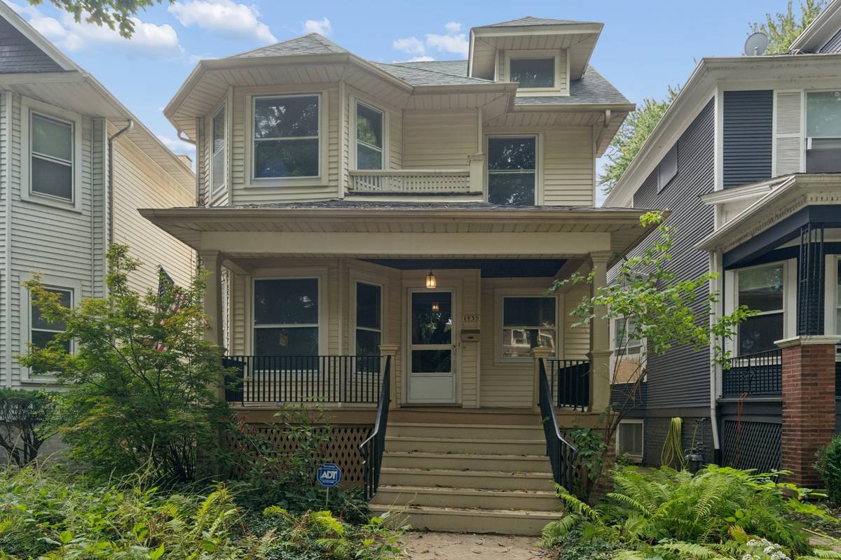 1435 W Glenlake AVE, Chicago, IL 60660