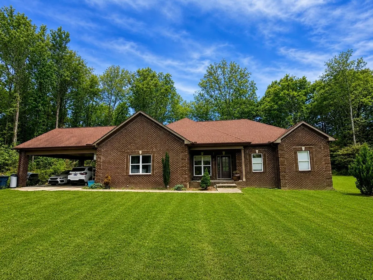 6734 Highway 41 #N, Cedar Hill, TN 37032