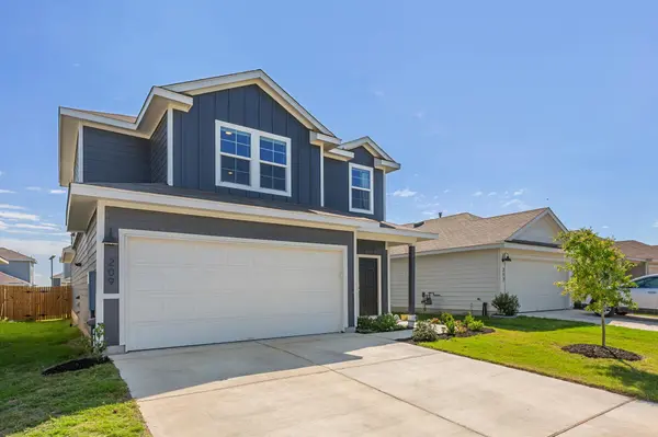 209 Ehrlich ST, Kyle, TX 78640