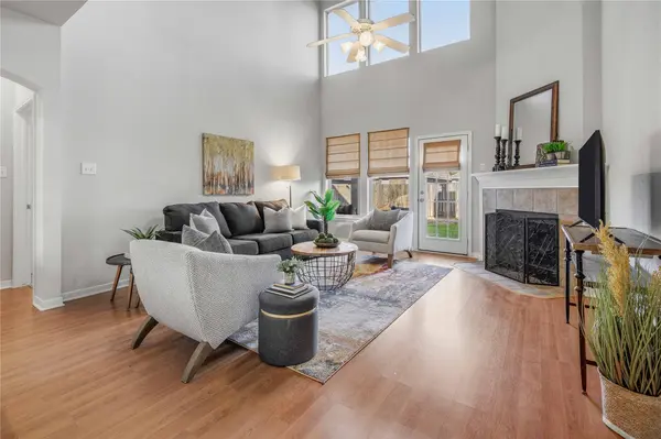 1720 Heath DR, College Station, TX 77845