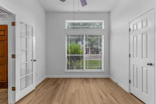551 Middle CRK, Buda, TX 78610