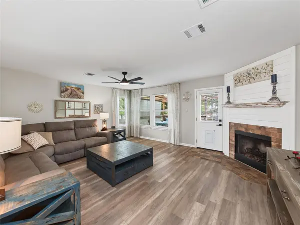 2510 Eastwood LN, Round Rock, TX 78664