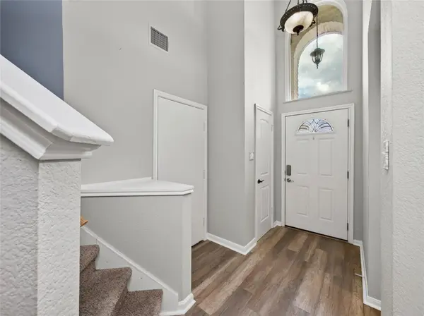 2510 Eastwood LN, Round Rock, TX 78664