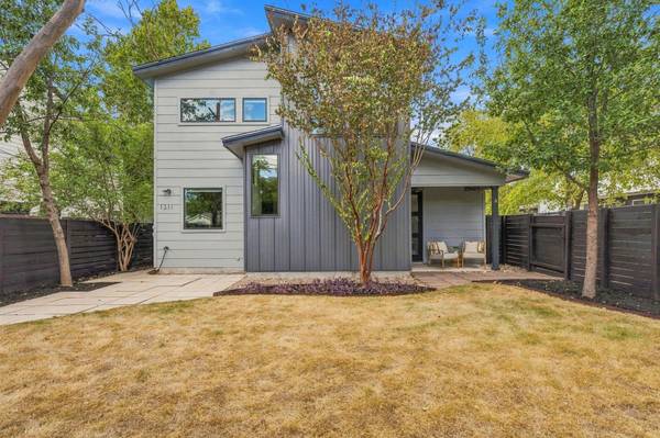1311 Justin LN #A, Austin, TX 78757