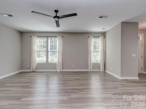 111 Cranford DR, Pineville, NC 28134