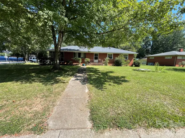 306 S Magnolia ST, Mooresville, NC 28115