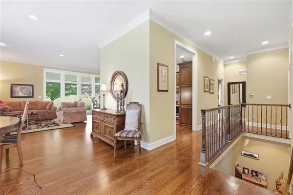 13946 W 116th TER, Olathe, KS 66062