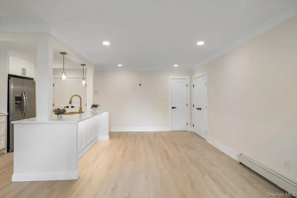 263 River AVE #19, Patchogue, NY 11772