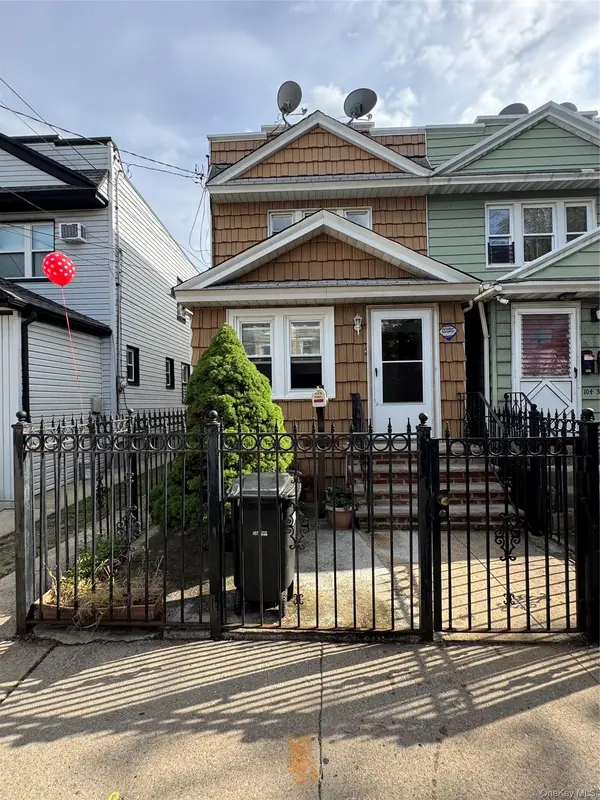 10440 89th AVE, Richmond Hill, NY 11418
