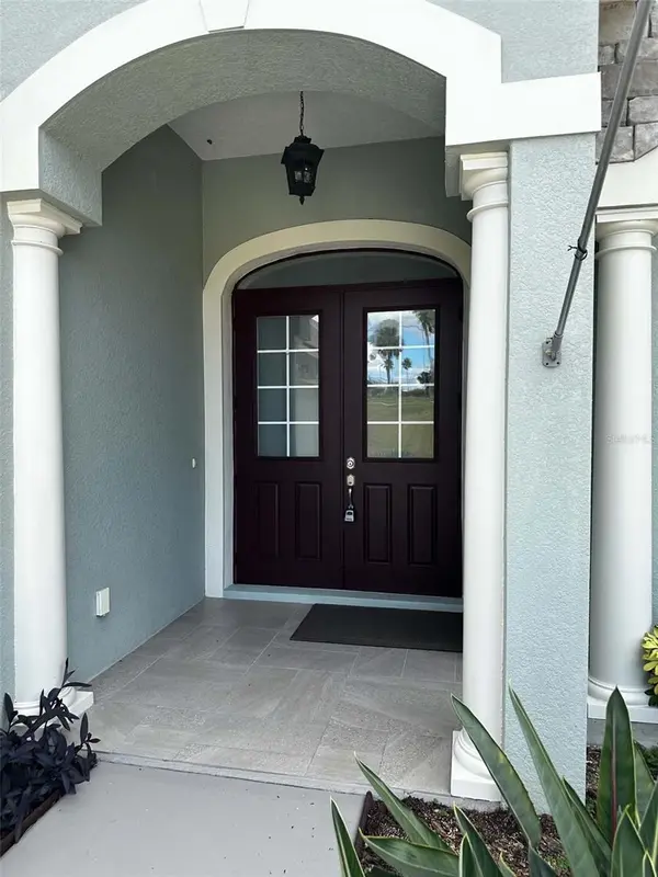 17710 PALM VIEW CIR, Mount Dora, FL 32757