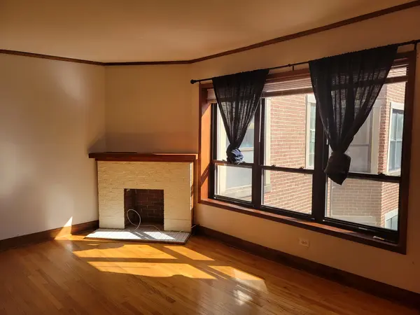 6104 S Dorchester AVE #2N, Chicago, IL 60637