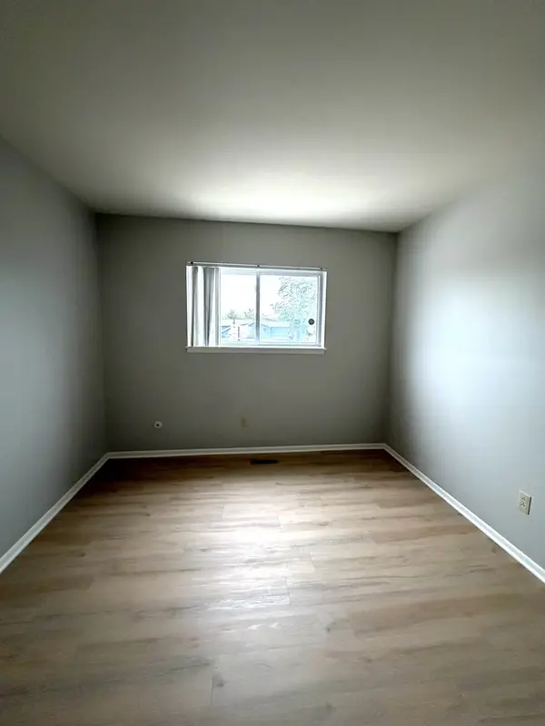 56 1/2 MAIN ST #3, Oswego, IL 60543