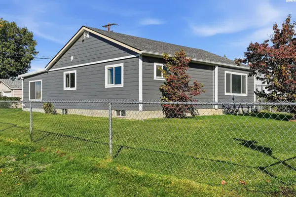 801 Willard Ave, Richland, WA 99352-3736