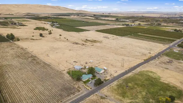 24334 W Kelly Road, Benton City, WA 99320