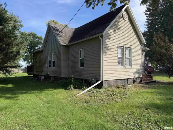 409 S PRICE ST, Industry, IL 61440