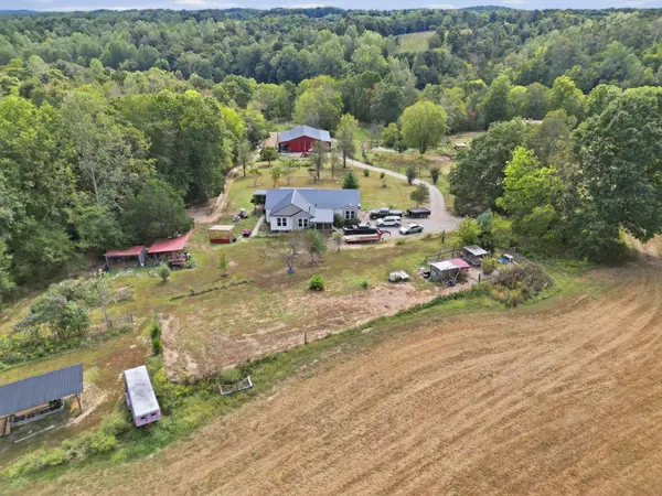 8060 Short Rd, Red Boiling Springs, TN 37150