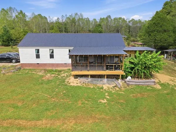 8060 Short Rd, Red Boiling Springs, TN 37150
