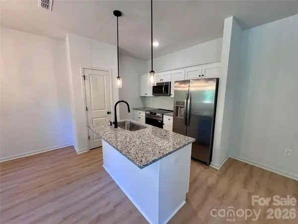 1106 Montcalm ST, Charlotte, NC 28208