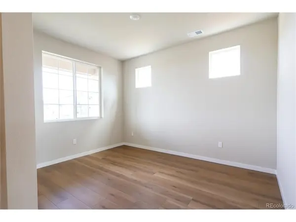 54988 E 28th, Strasburg, CO 80136
