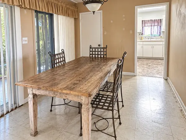 540 SHARON CIR, Port Charlotte, FL 33952