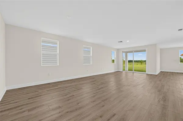 30134 EMERALD FOREST DR, Mount Dora, FL 32757