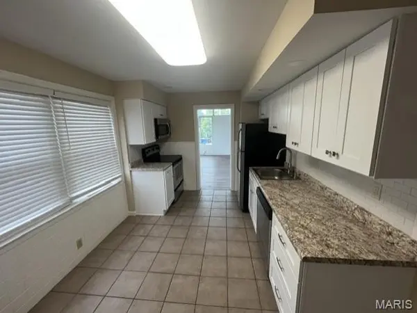 9010 Eden AVE, Affton, MO 63123