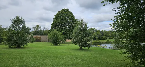 419 Kensington DR, Streamwood, IL 60107