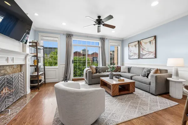 843 W Diversey Pkwy #4, Chicago, IL 60614