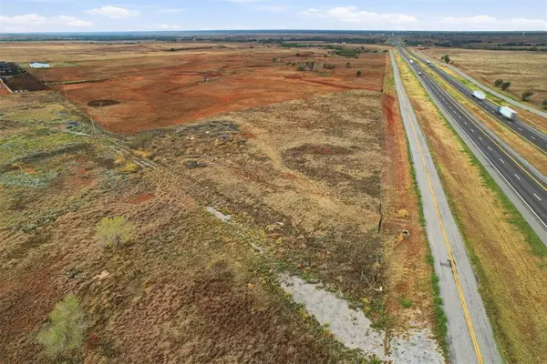 S Frontage RD, Sayre, OK 73662