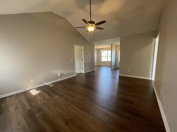 220 Shaub Rd, Portland, TN 37148