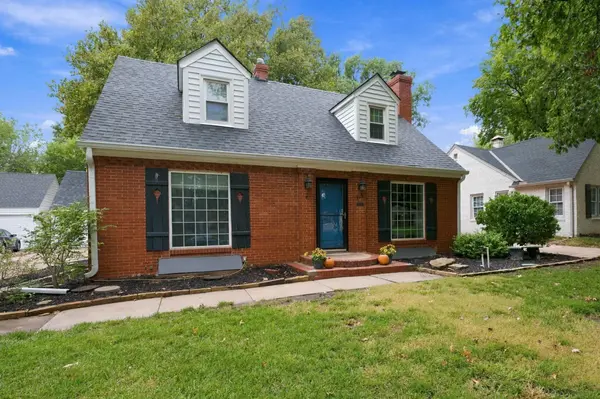 115 N Ridgewood Drive, Wichita, KS 67208