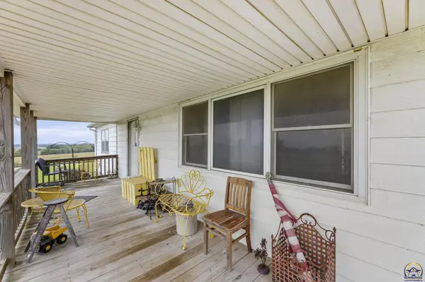 9120 W 269th St, Osage City, KS 66523
