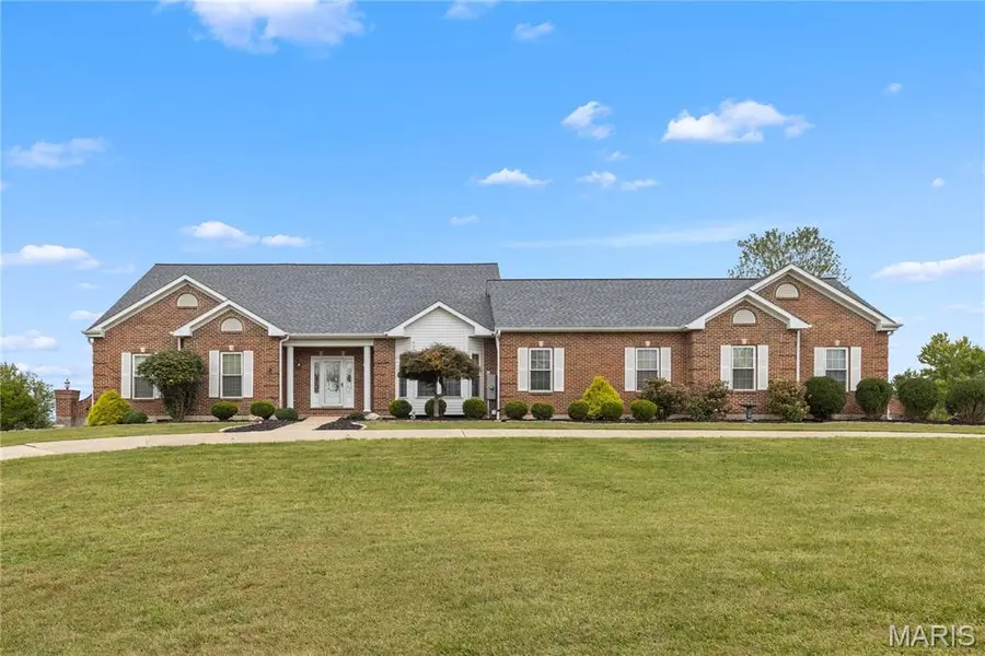 104 Wolf Trail CT, Defiance, MO 63341