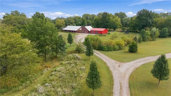253 SE 13 HWY, Warrensburg, MO 64093