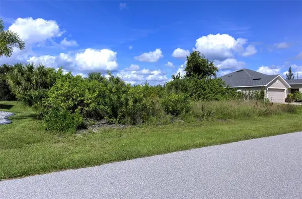 15757 AUTRY CIR, Port Charlotte, FL 33981