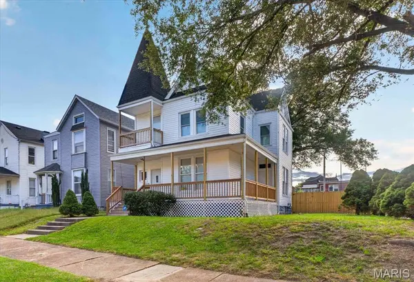 7226 Virginia AVE, St Louis, MO 63111