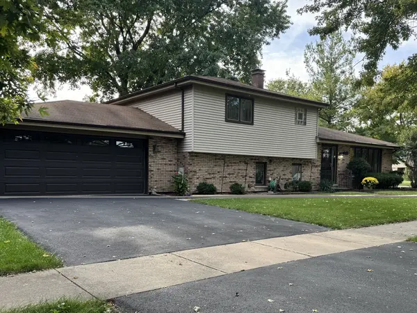 13004 S Blossom DR, Alsip, IL 60803