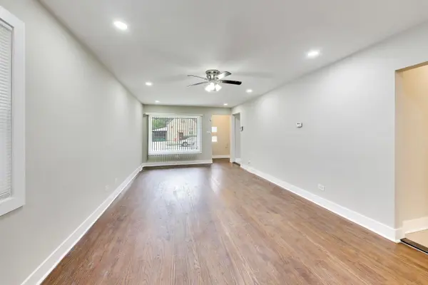 14129 S La Salle ST, Riverdale, IL 60827