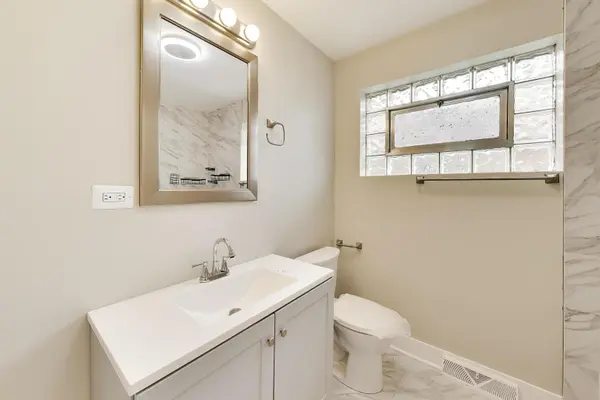14129 S La Salle ST, Riverdale, IL 60827